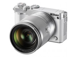 Nikon 1 J5 Kit 10-100mm f/4.0-5.6 VR Lens